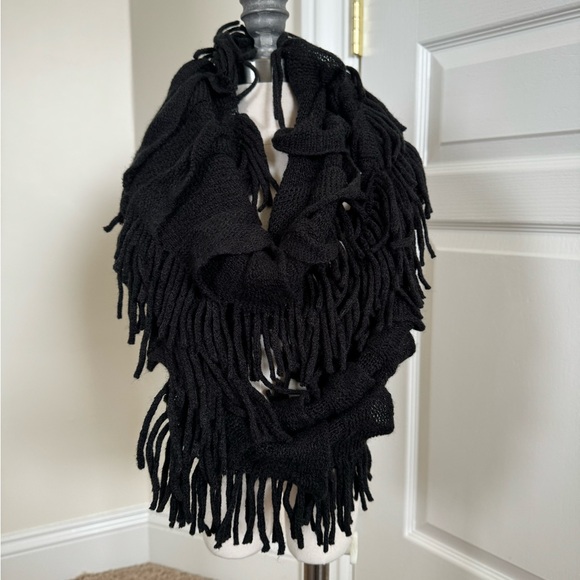 Infinity Scarf - Picture 2 of 3